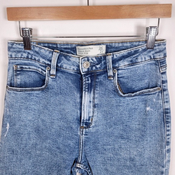 Abercrombie & Fitch High Rise Ankle Jeans Women's Size 26/2S Light Wash Slim Fit - Picture 9 of 9